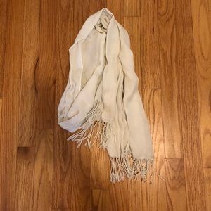 Francesca’s scarf